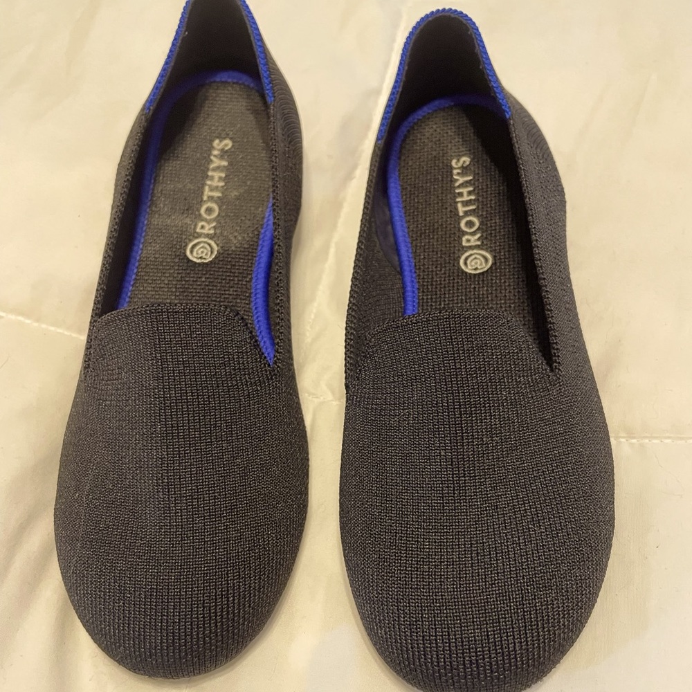 Rothy’s kids loafer size 4-fits like a Women’s size 5
